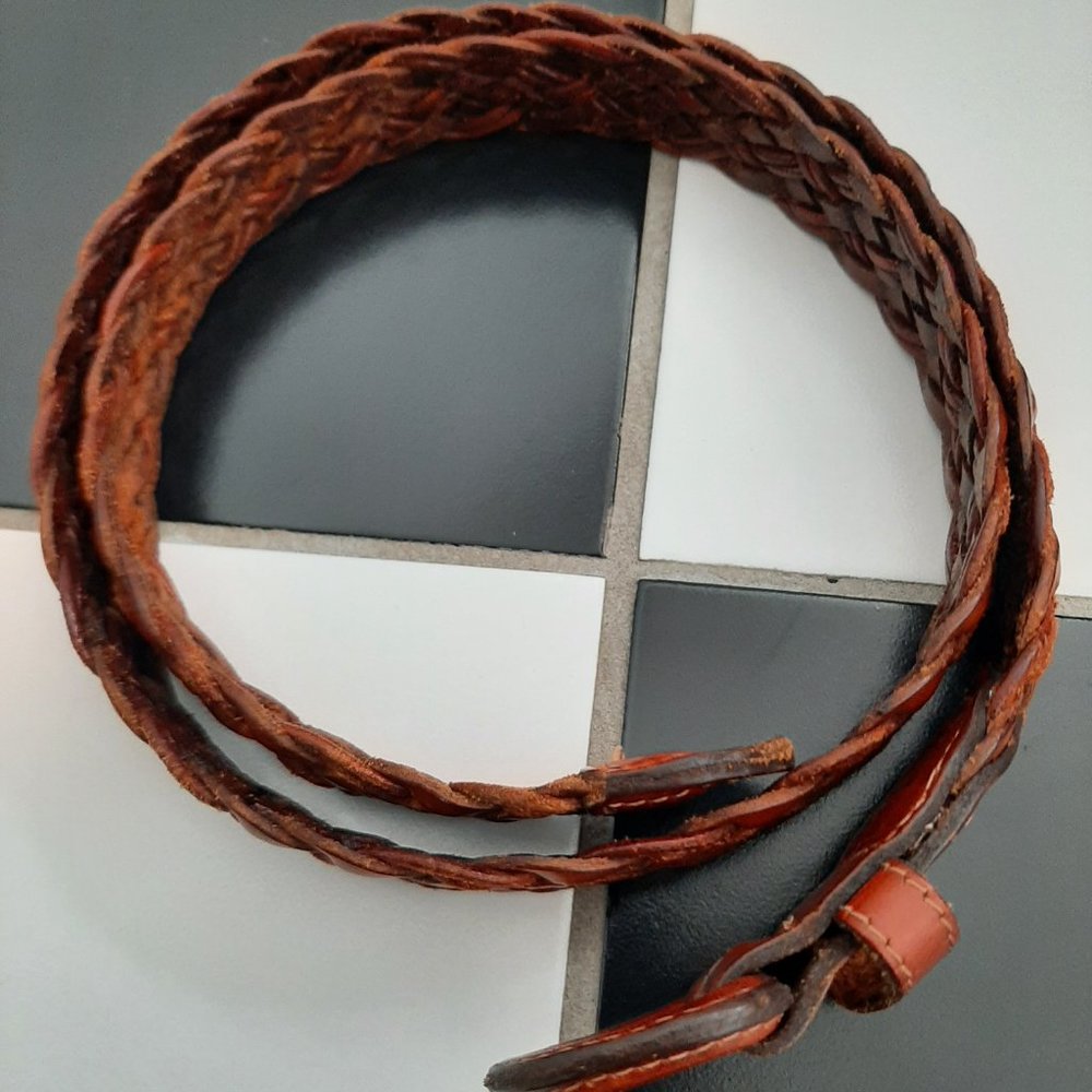 Belt - Picture 2 of 10